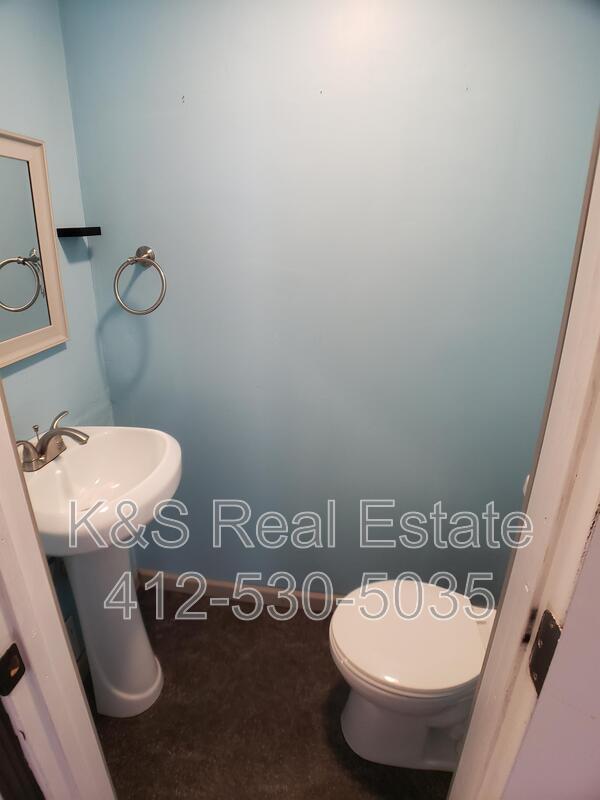 Photo - 1112 Jacks Run Rd