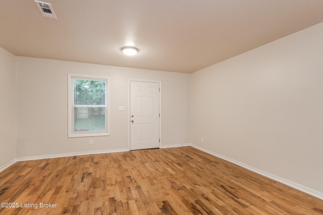 Photo - 2508 Rowan St