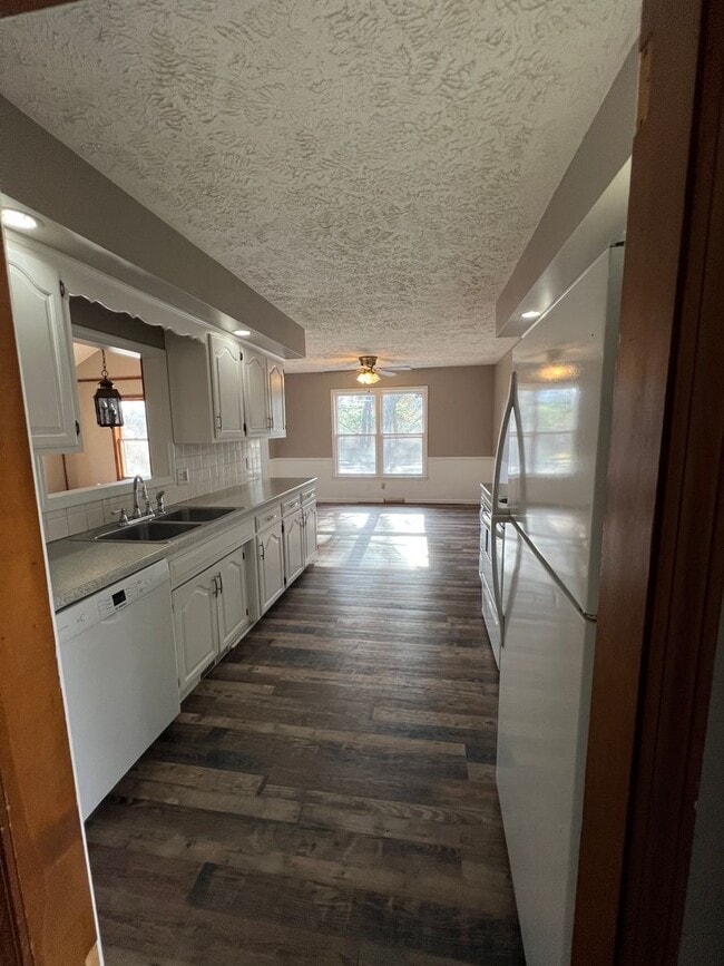 Photo - 4 bedroom/3 baths house