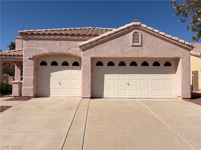 Building Photo - 212 Horizon Peak Dr