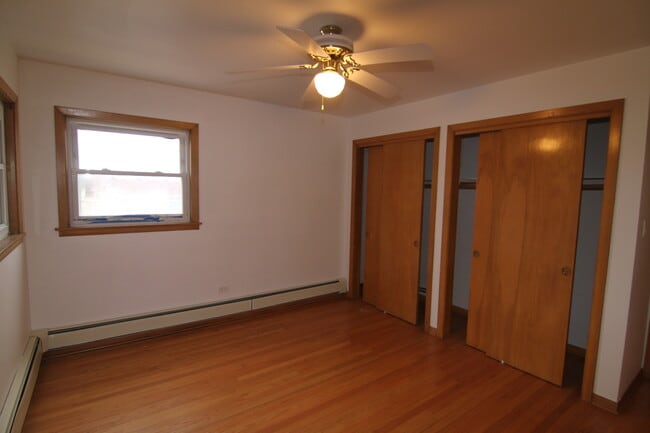 Photo - 3555 N Neva Ave Unidad 3N