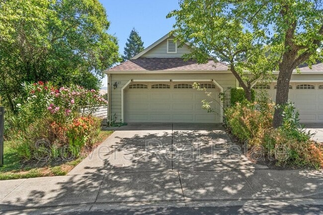 Building Photo - 1825 N Forest Hill Pl