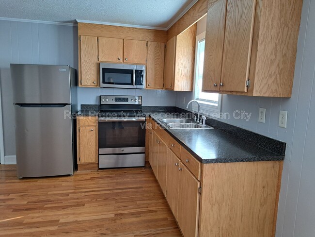 Photo - 112 Miller St