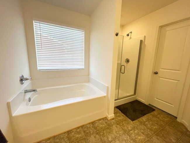 Photo - 3428 Crow Pt Wy