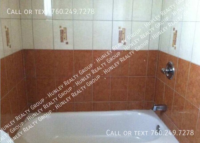 15454 Fifth St-1