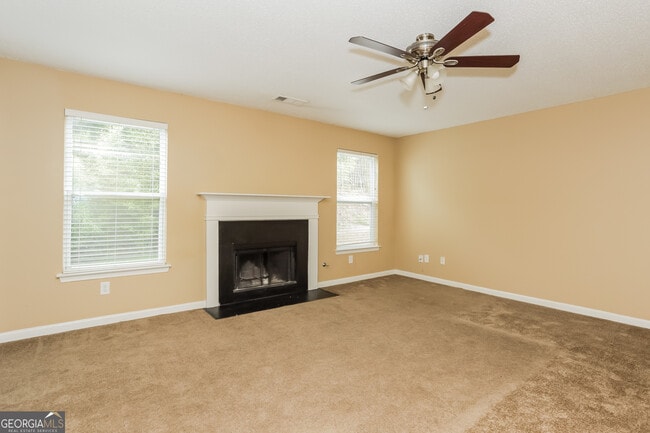 Photo - 5002 Serenity Point Ln