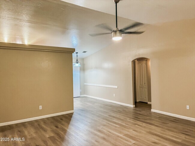 Photo - 9105 W Raven Dr