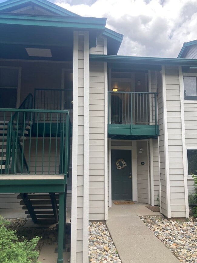 2 Bedroom, 2 bath unit at Silverpeaks. - 2 Bedroom, 2 bath unit at Silverpeaks. Condo