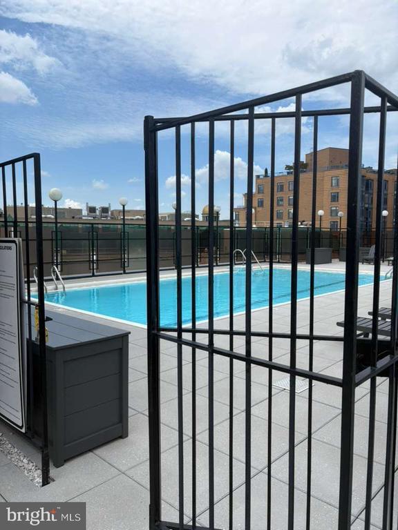 Photo - 1420 N St NW Unit 1010