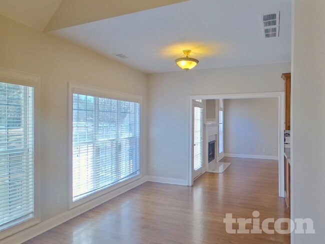 Photo - 1024 Eagles Brooke Dr