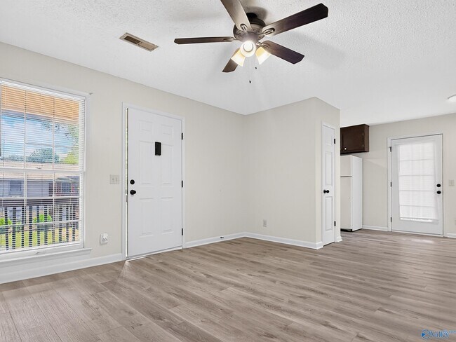 Photo - 6209 Friar Tuck Dr NW Unit C
