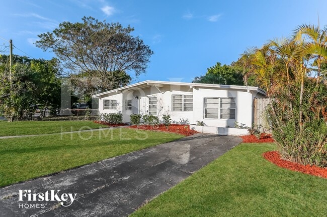 Photo - 1571 NE 44th St