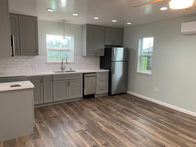 Photo - 7125 Bari Ct
