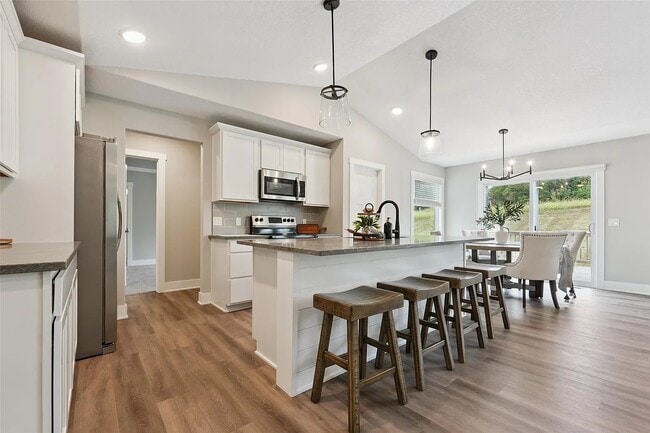 Photo - 519 Meadows Ct