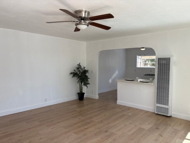 3660 Roosevelt St Unit C
