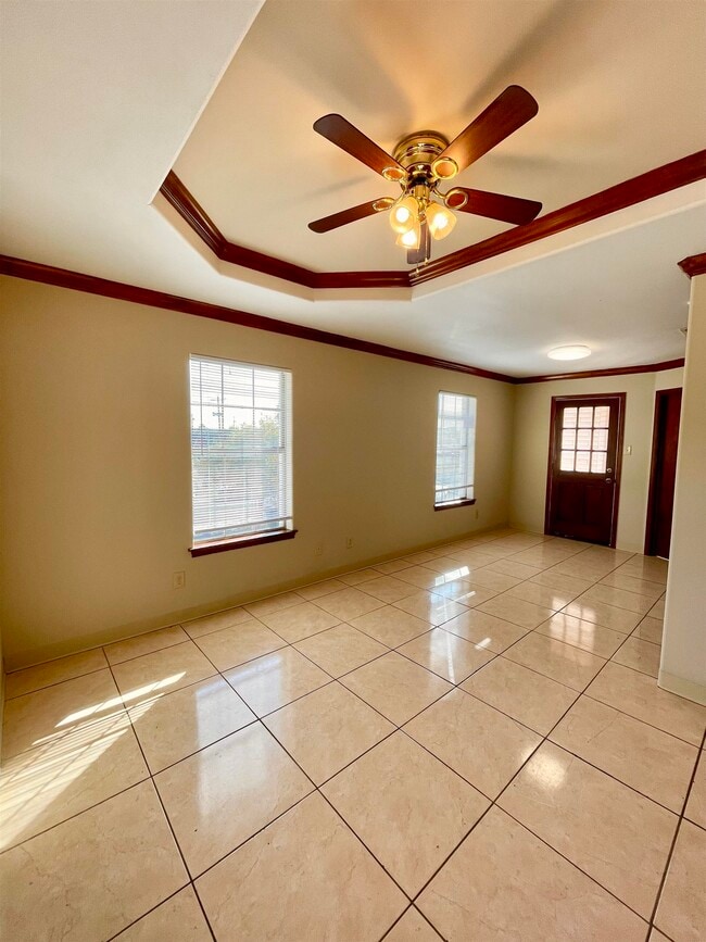 Photo - 2704 San Agustin Ave Unit 2