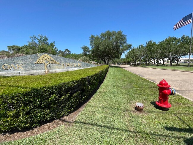 Photo - 301 Winding Oak Ln S