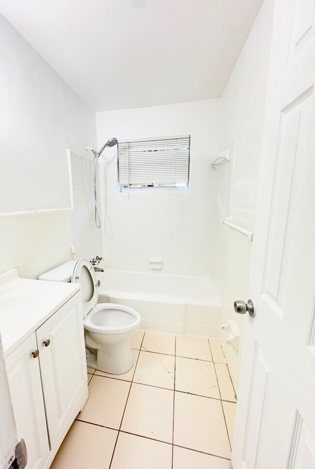 Photo - 4290 NW 21st Ave