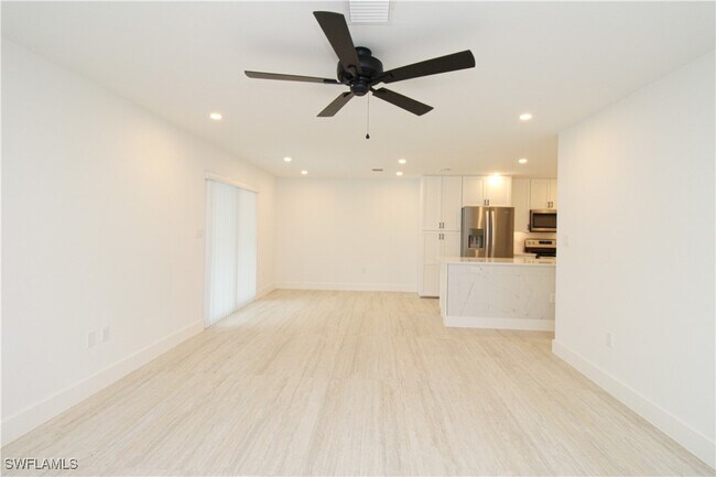 Photo - 1435 Curlew Ave Unit 4