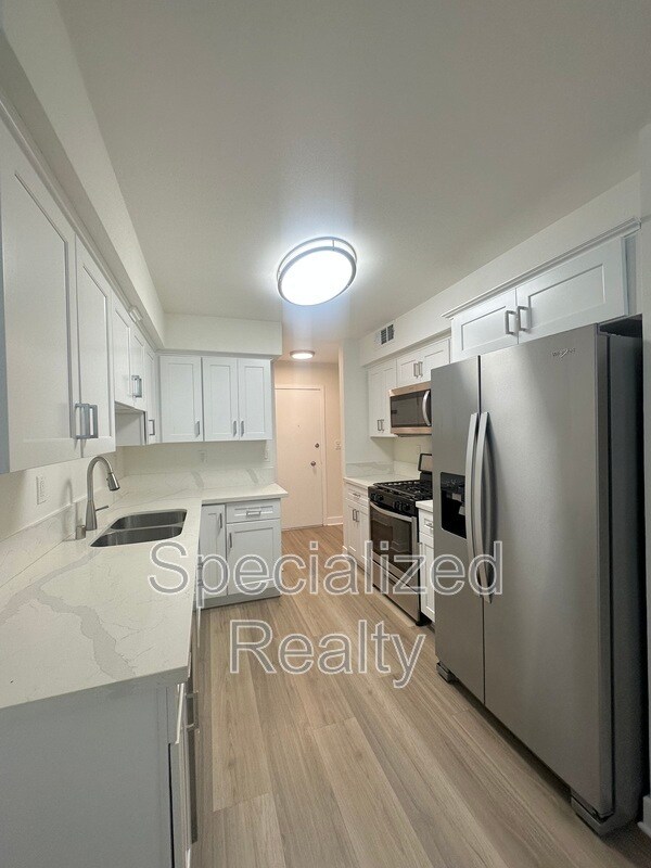 Photo - 12325 Moorpark St Unit 104