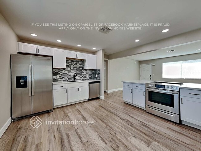 Photo - 3402 W Charter Oak Rd