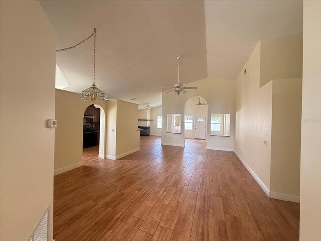 Photo - 2073 River Park Blvd