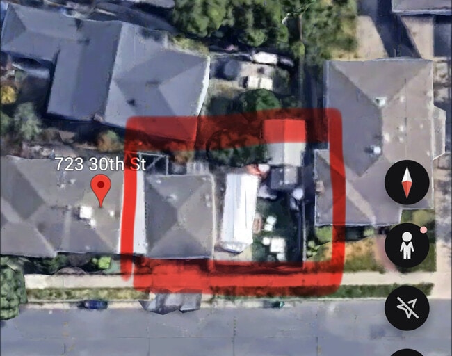 Building Photo - 723 S 30th St