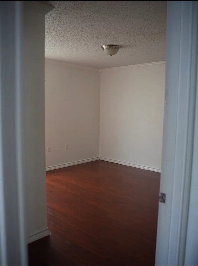 Room in Single Family Home on Jenny Dale Dr