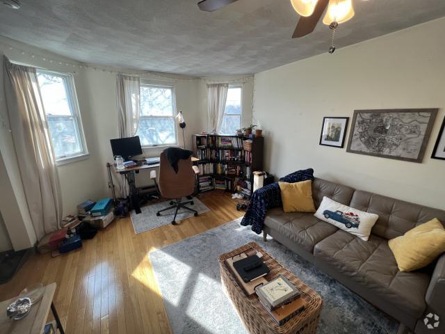 Building Photo - 1 bedroom in Somerville MA 02144 Rental