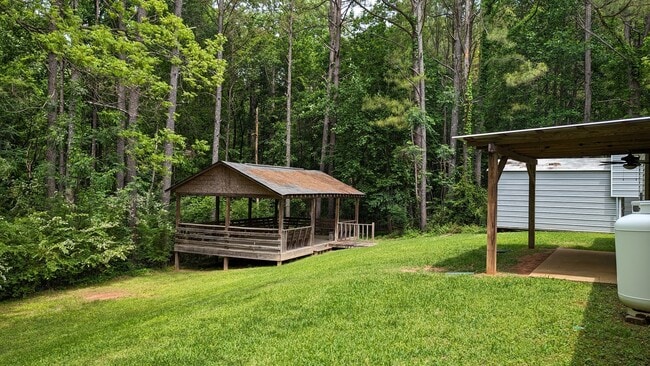 Photo - 105 Foxdale Dr