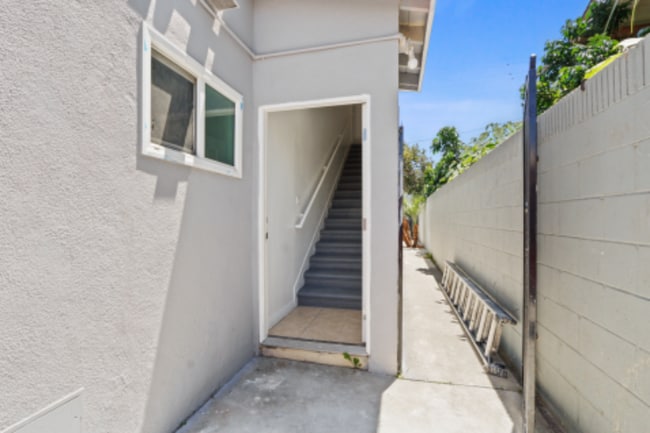 1337 E South St Unit 1337