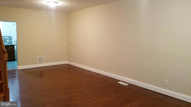 Photo - 2547 S Mildred St