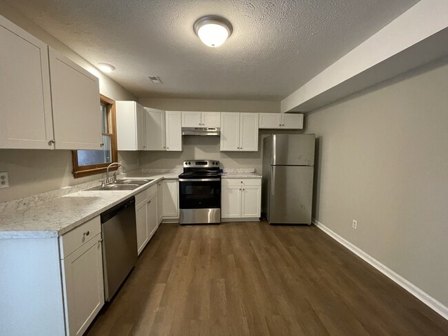 Photo - 158 Cedar Crest Dr