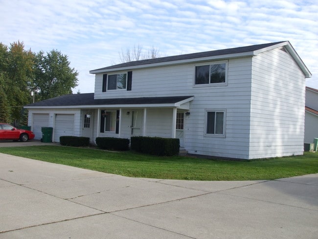 4353 W. Water Court - 4345 W Water St