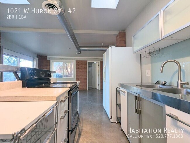 Loft-style 2Bed/1Bath in Barrio Hollywood,... - Loft-style 2Bed/1Bath in Barrio Hollywood,...
