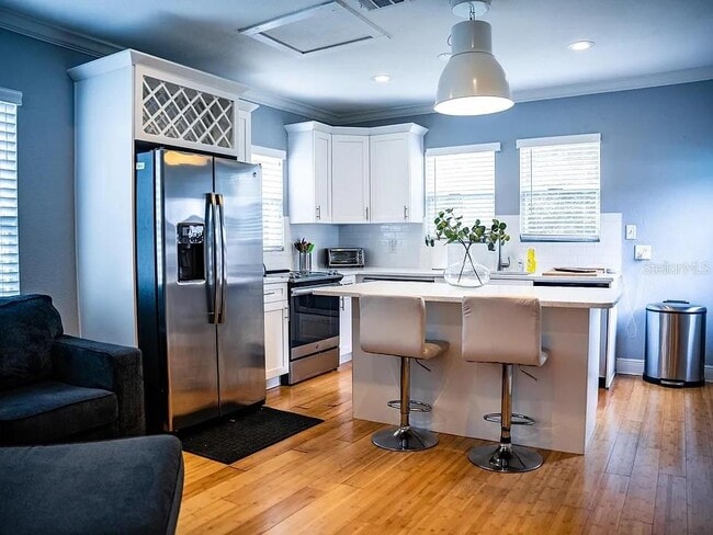 Photo - 2908 Sanchez St