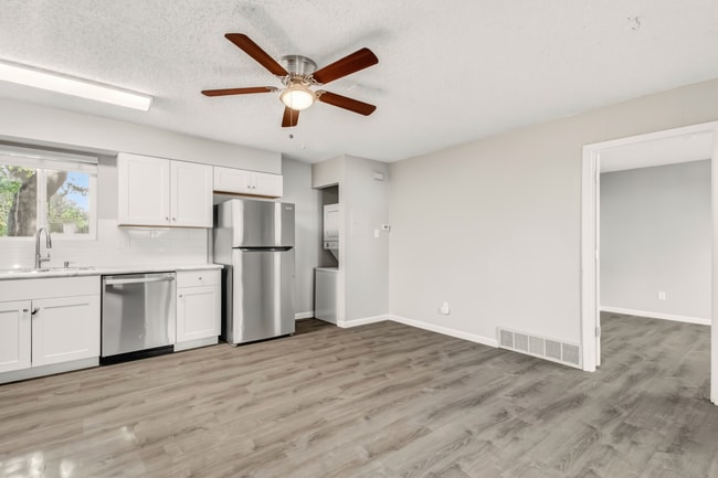 Photo - 2456 E Willamette Ave