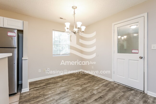 Photo - 670 Idlewood Cir