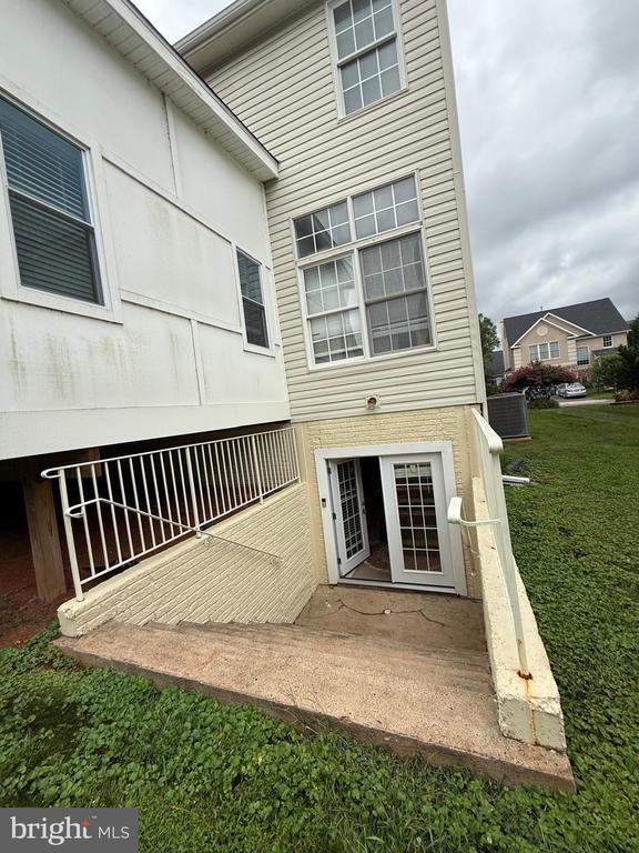 Building Photo - 20920 SOLOMONS -BASEMENT ONLY Ct Rental