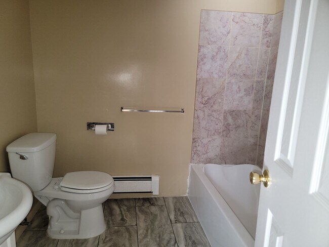 Photo - 16470 E 9 Mile Rd Unit 104