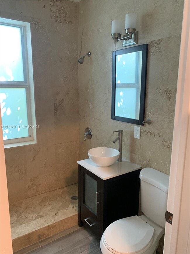 Photo - 712 SW 56th Ave Unidad 1