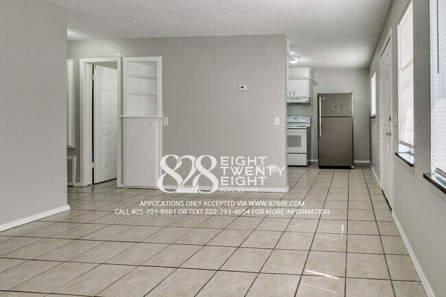 Photo - 2 Bed/1 Bath Triplex Home in Noble Unit 600 S 7th St