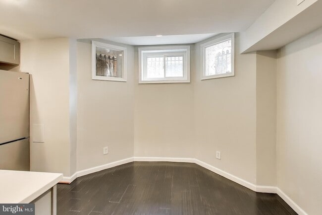 Photo - 1724 21st St NW