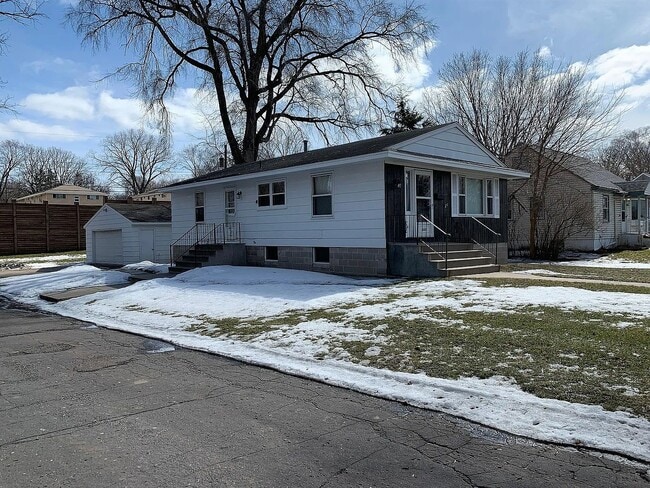 Building Photo - 4687 3rd St NE