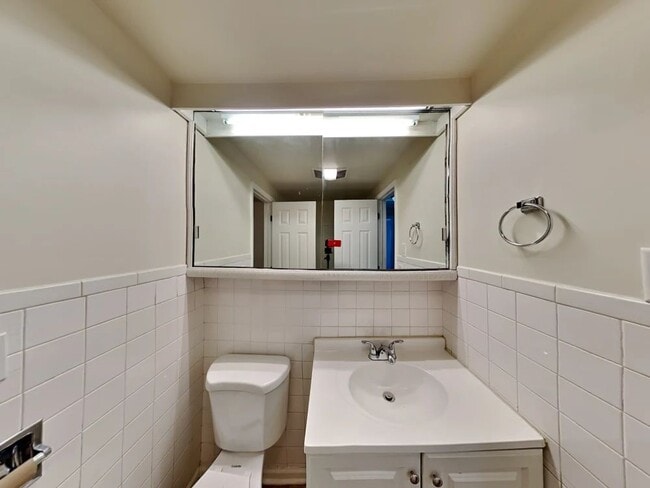 Photo - 333 E Center St