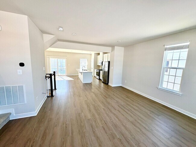 Photo - 856 New Castle Landing Dr