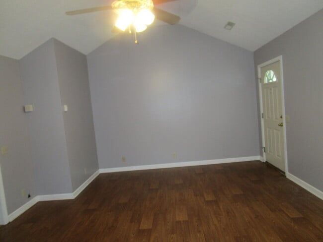 Photo - 1030 Nottingham Dr