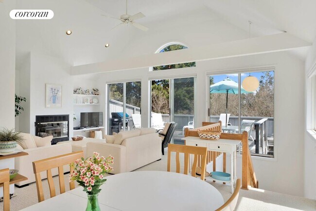 Photo - 69 Clinton Academy Ln