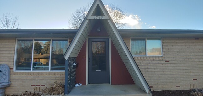 Building Photo - 1719 Chama Ave Rental