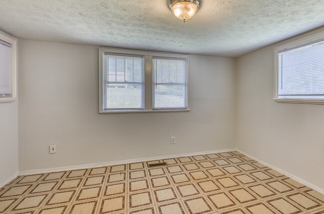 Photo - 1609 E Fairview Ave